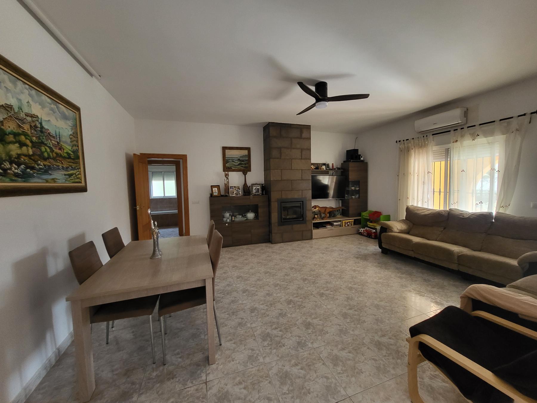 For sale of villa in Arboleas