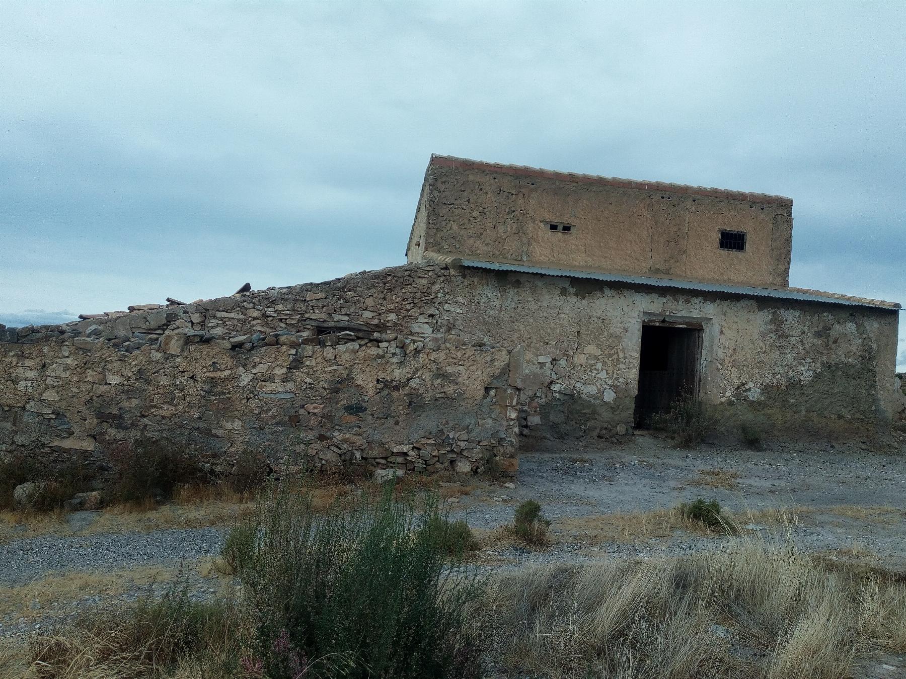 Venta de finca rústica en Taberno