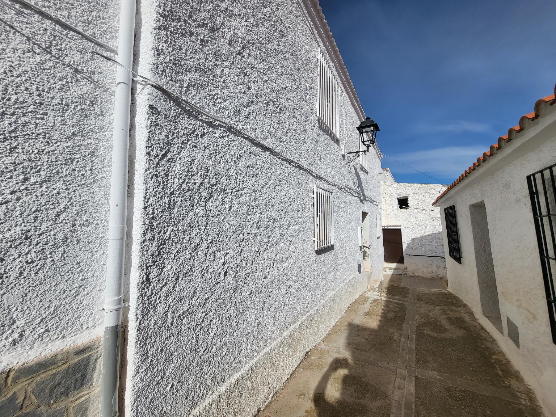 For sale of house in Alcudia de Monteagud