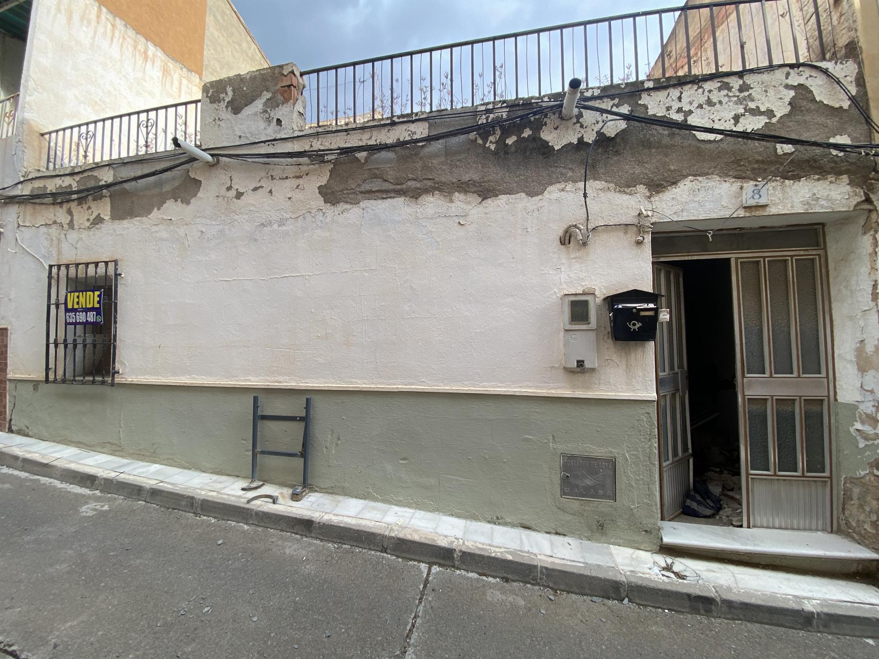 For sale of house in Fines
