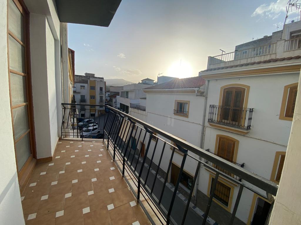 For sale of flat in Olula del Río