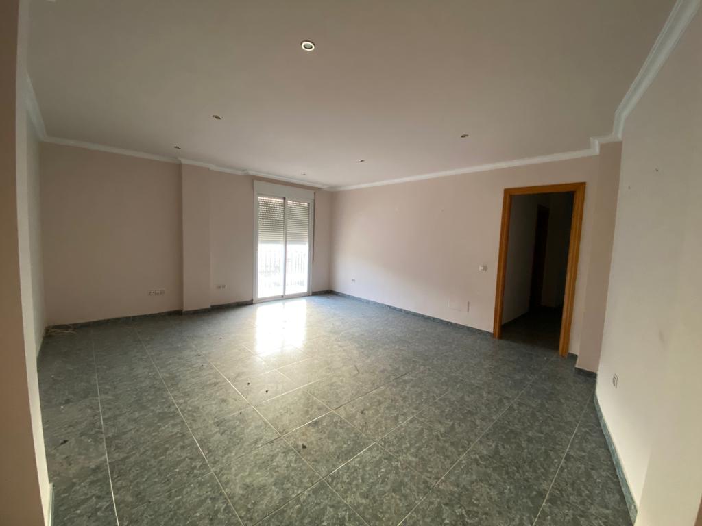 For sale of flat in Macael