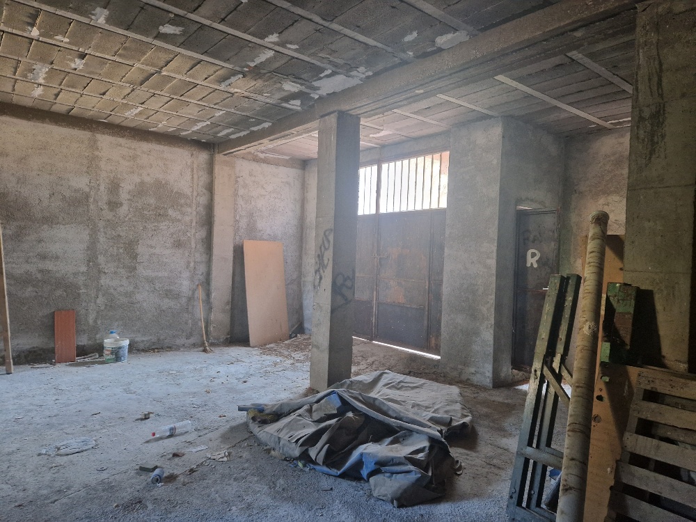 For sale of commercial in Cantoria