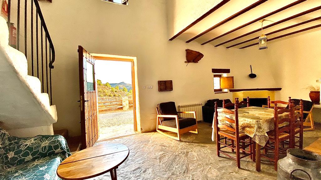 For sale of villa in Taberno