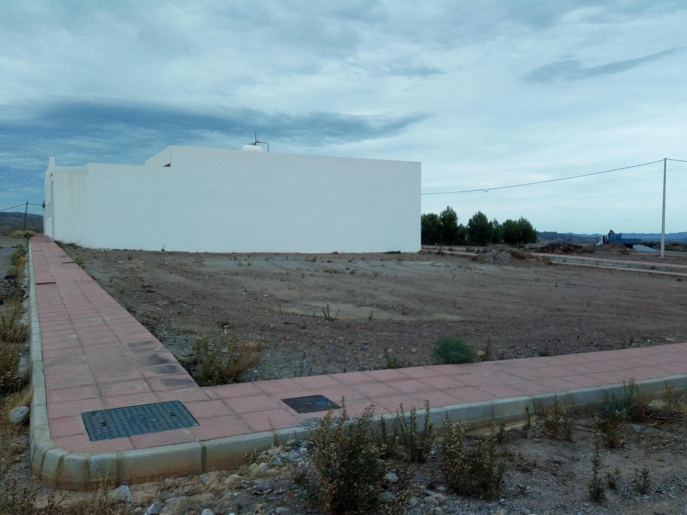 For sale of land in Taberno