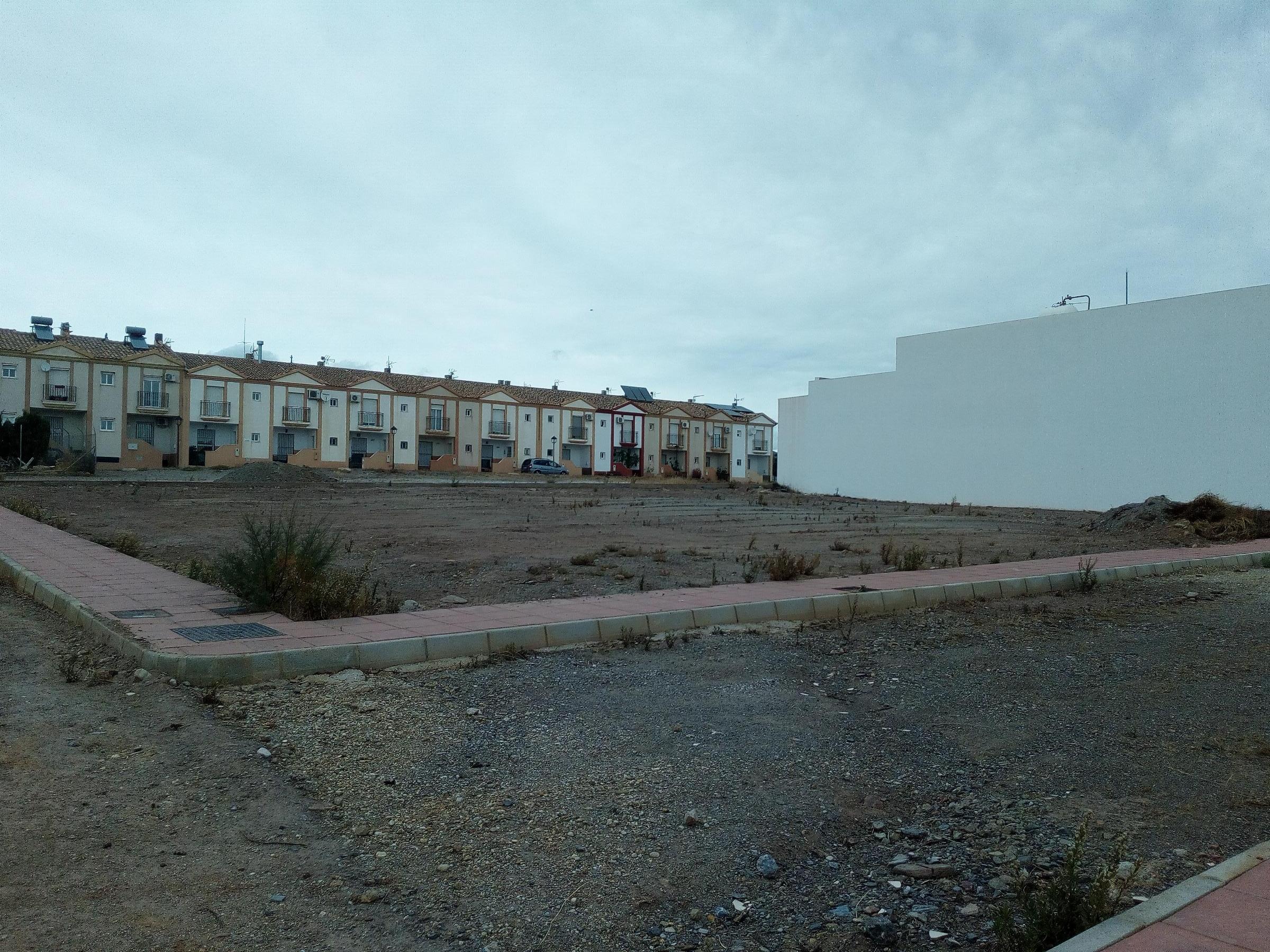 For sale of land in Taberno