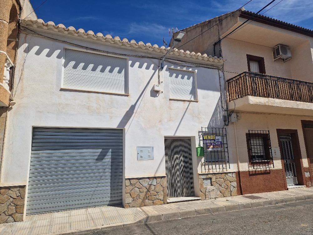 For sale of house in Almanzora