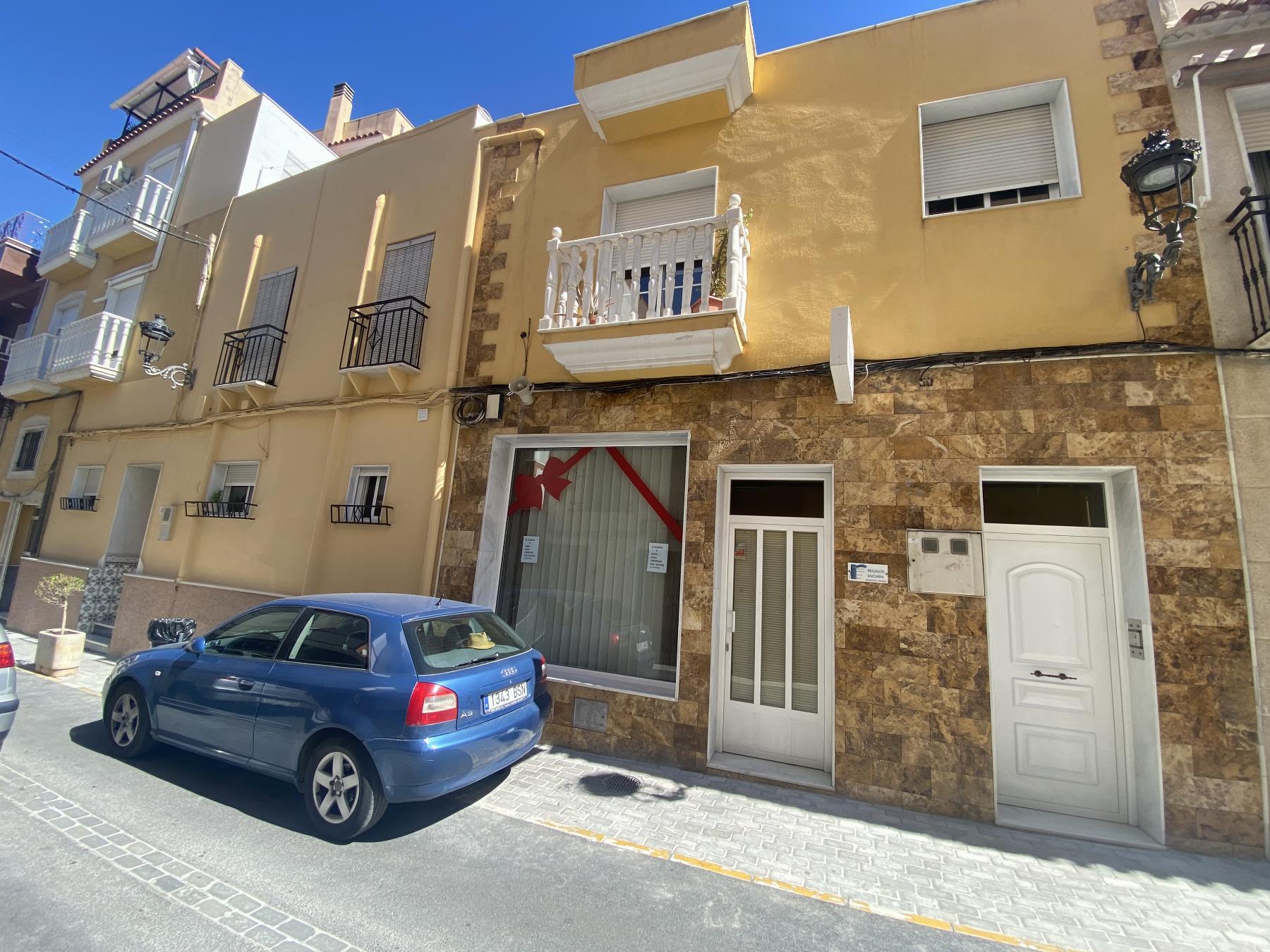 For rent of flat in Macael