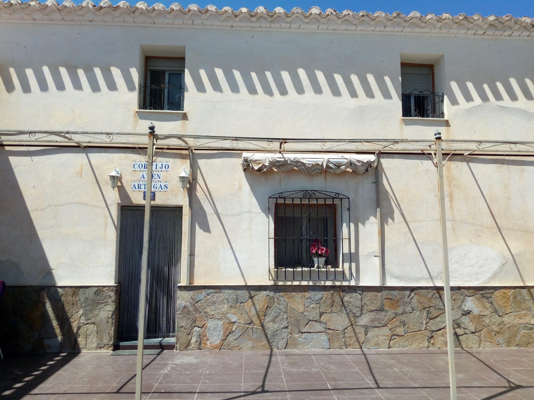 For sale of villa in Taberno