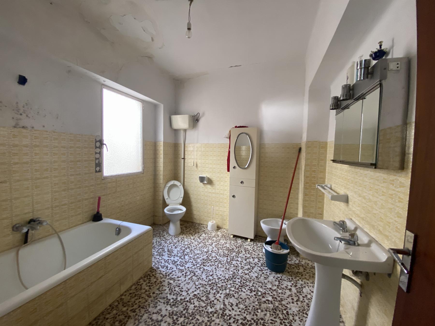 For sale of house in Tíjola