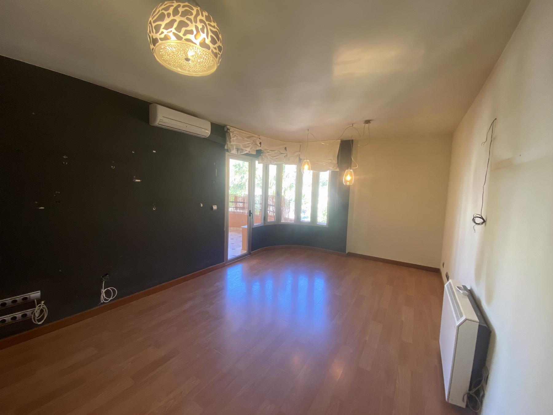 For sale of flat in Macael
