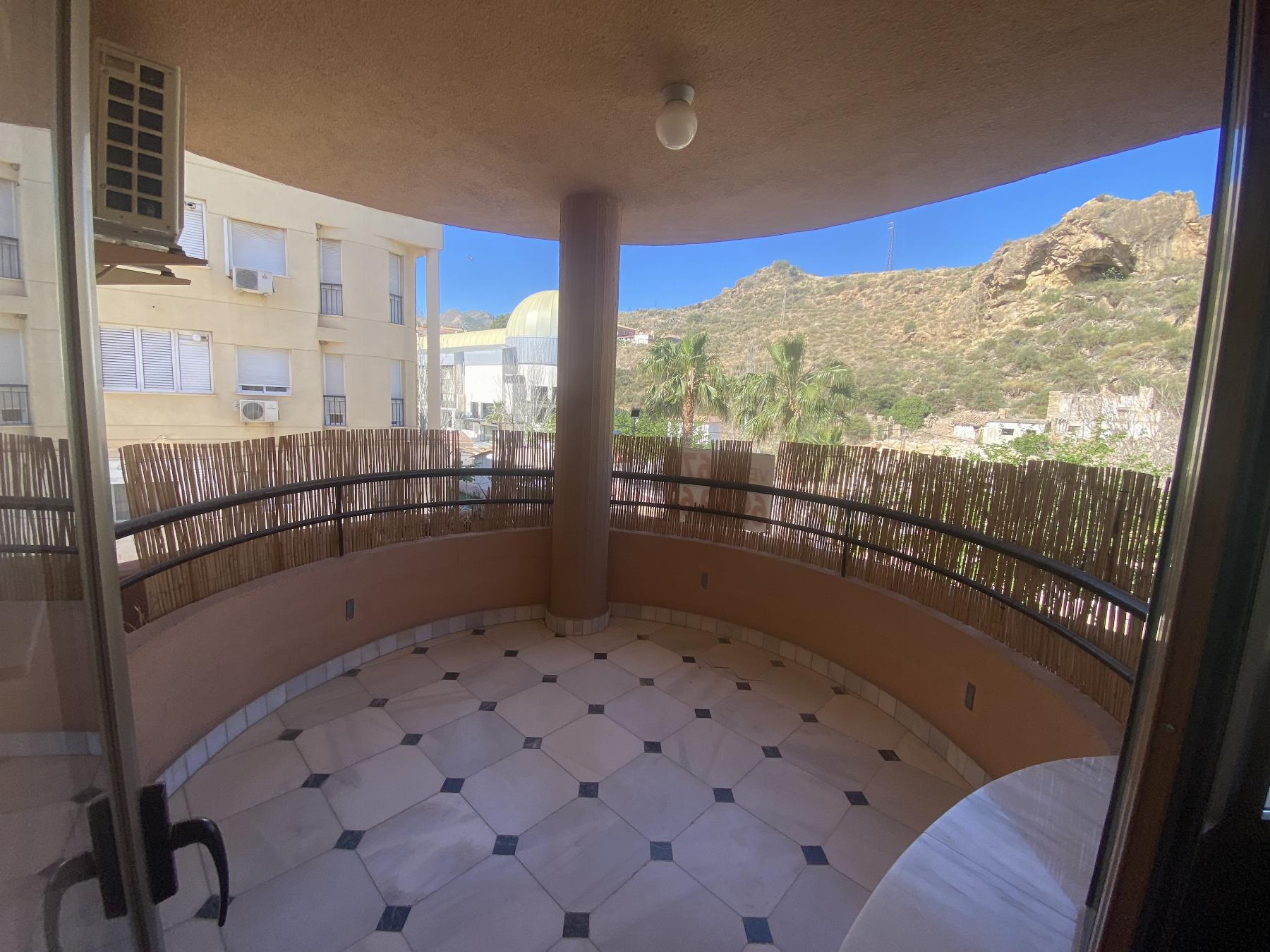 For sale of flat in Macael