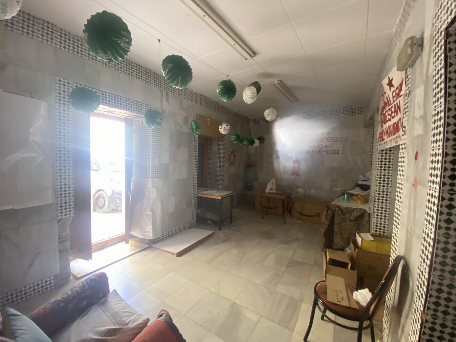 For sale of house in Macael