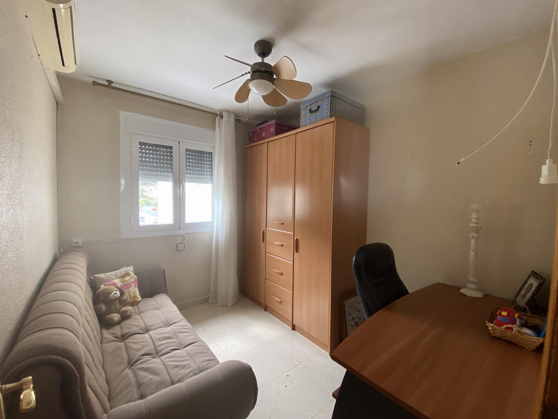 For sale of house in Macael