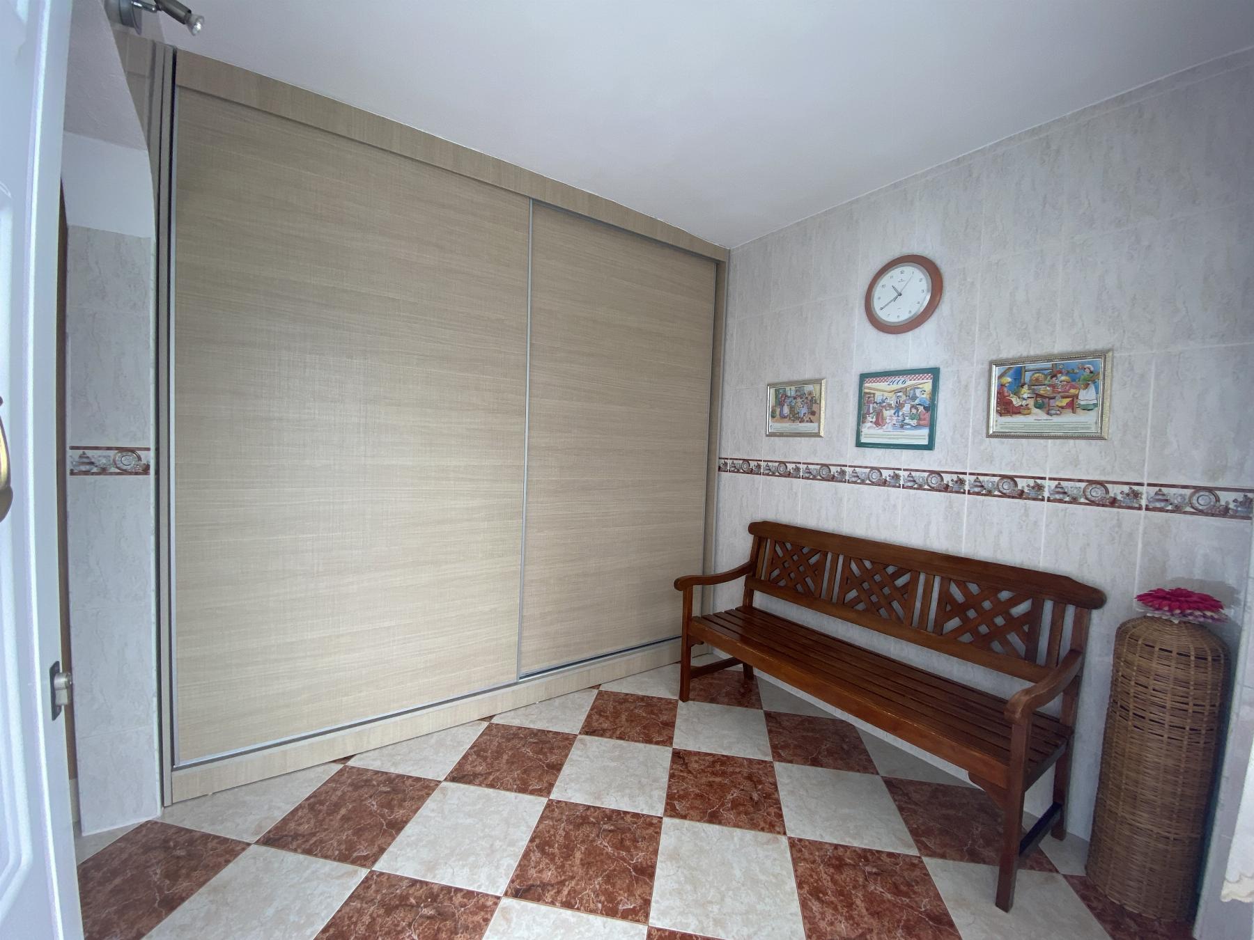 For sale of house in Macael