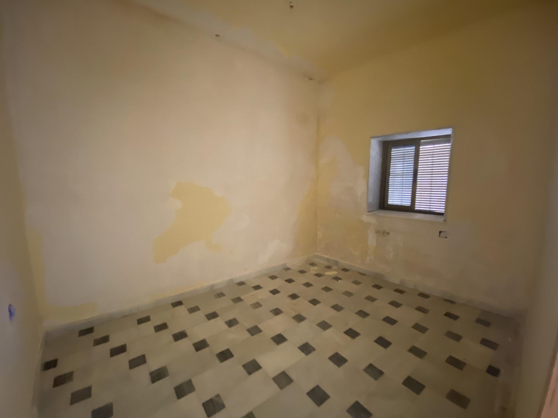 For sale of house in Macael