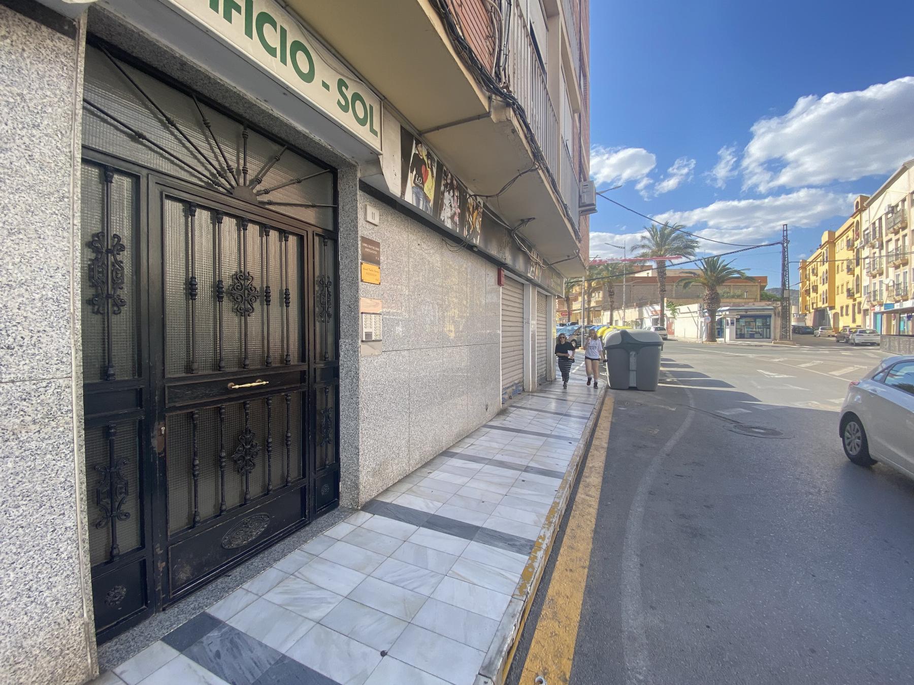For sale of flat in Olula del Río