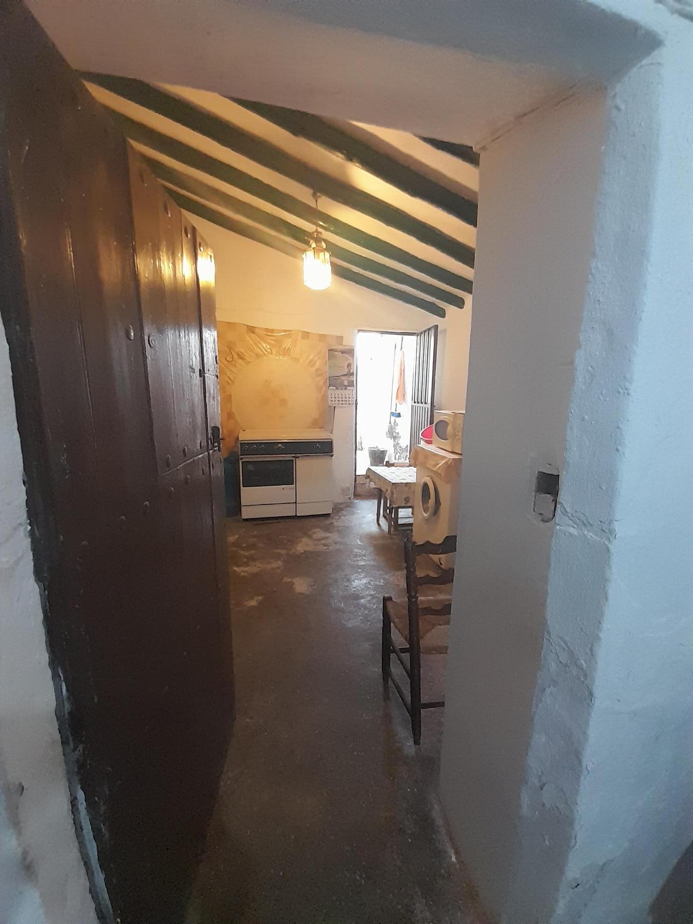 For sale of house in Lubrín