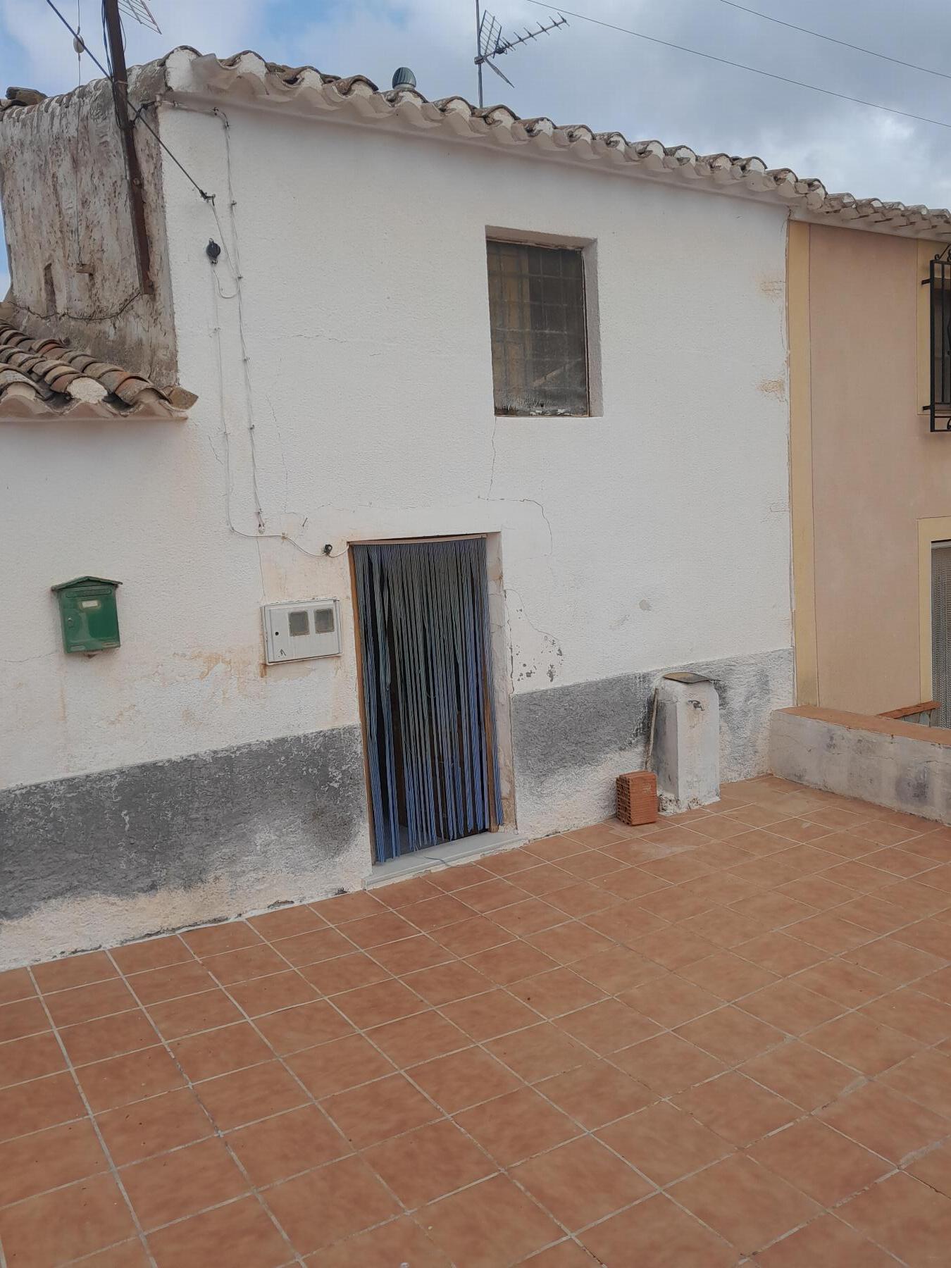 For sale of house in Lubrín