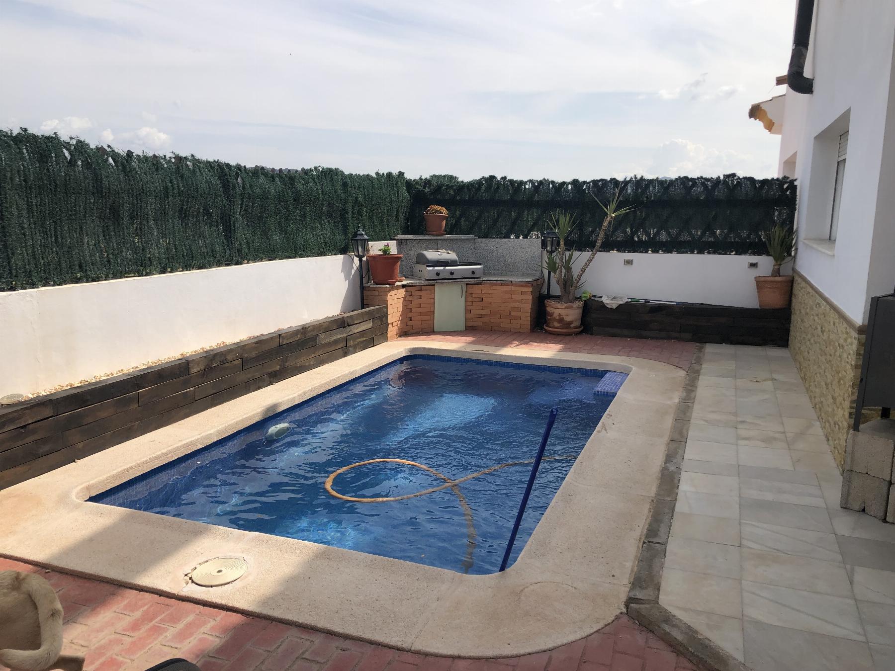 For sale of house in Zurgena