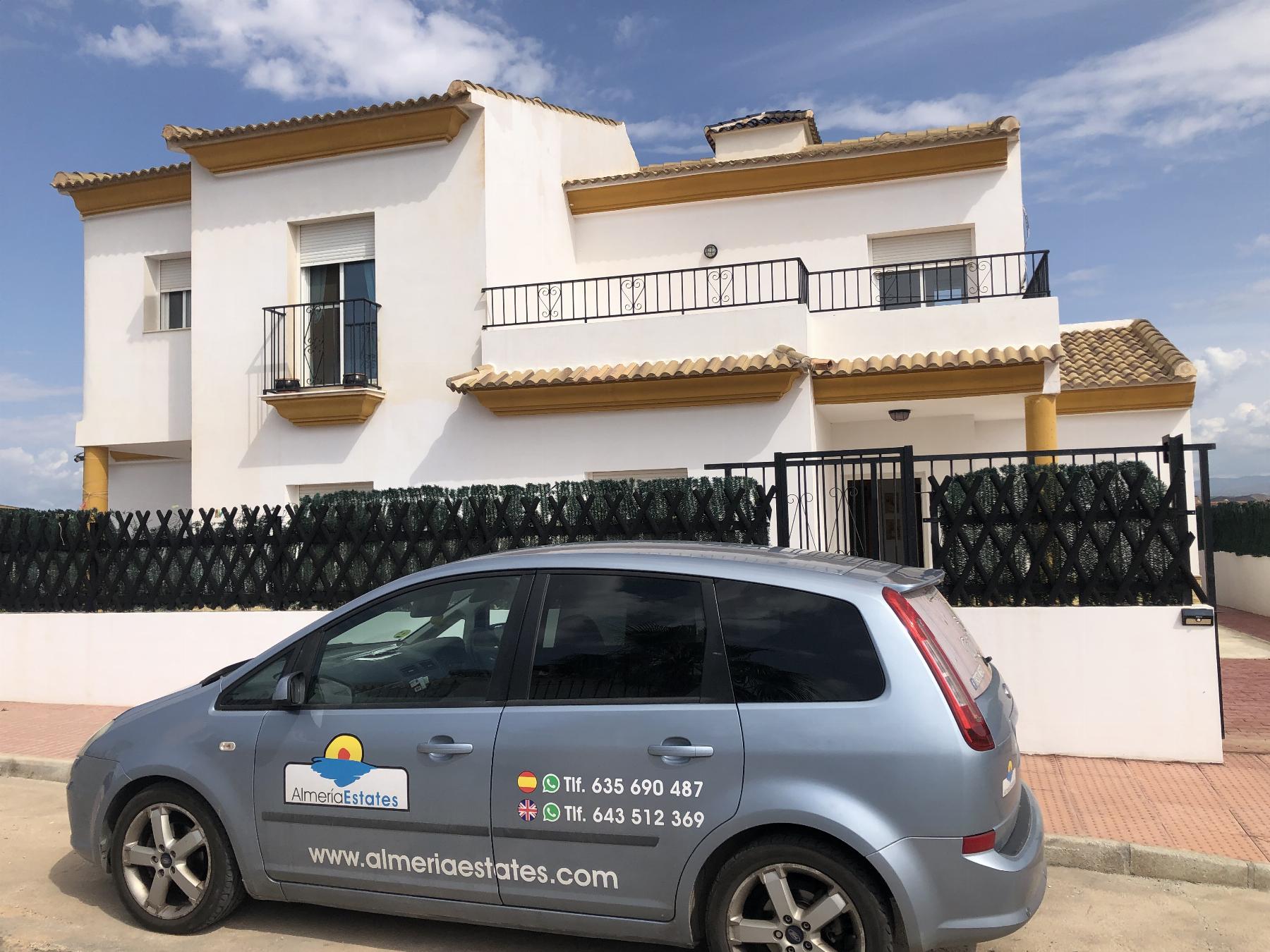 For sale of house in Zurgena
