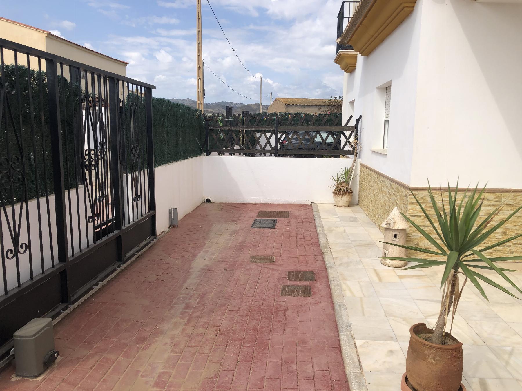 For sale of house in Zurgena