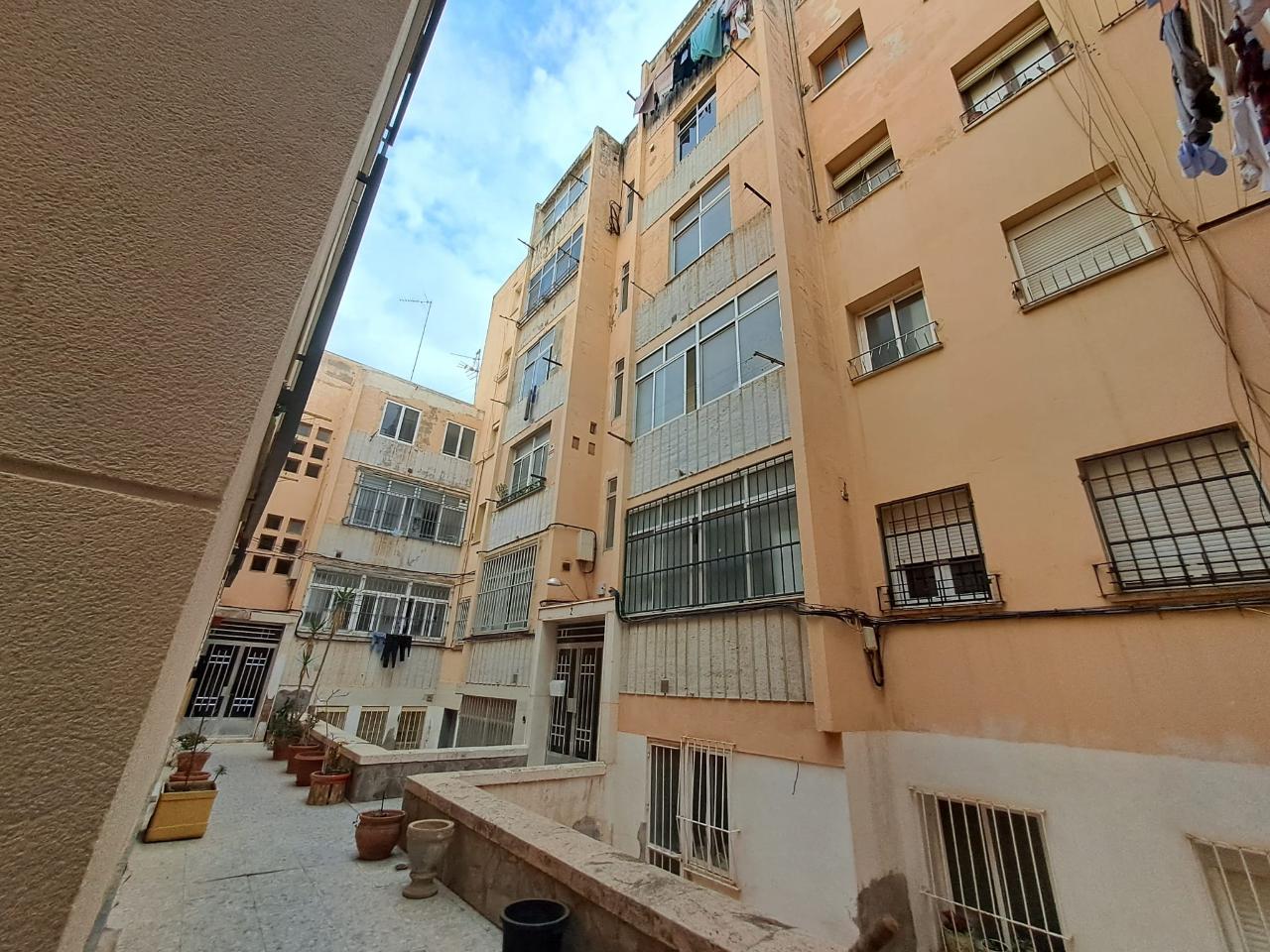 For sale of house in Almería