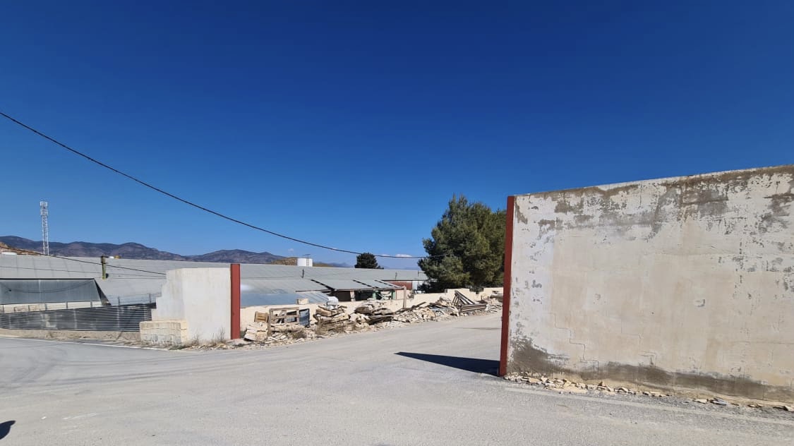 For sale of industrial plant/warehouse in Macael