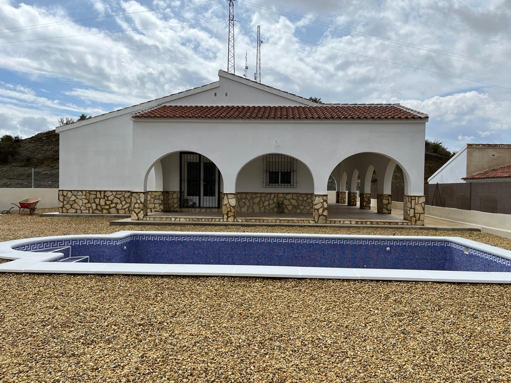 Venta de villa en Arboleas