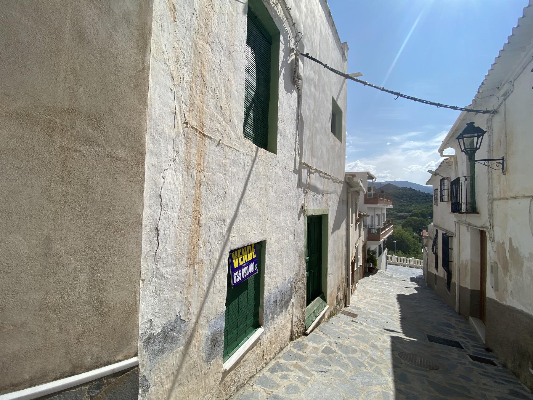 For sale of house in Suflí