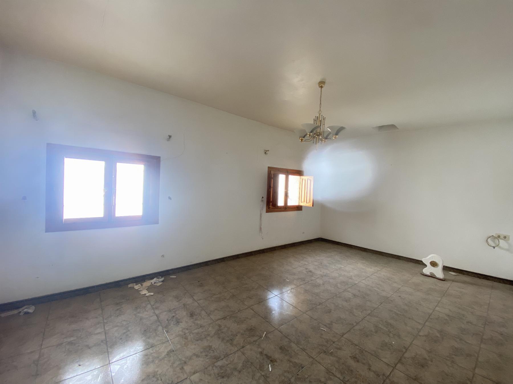 For sale of house in Tíjola