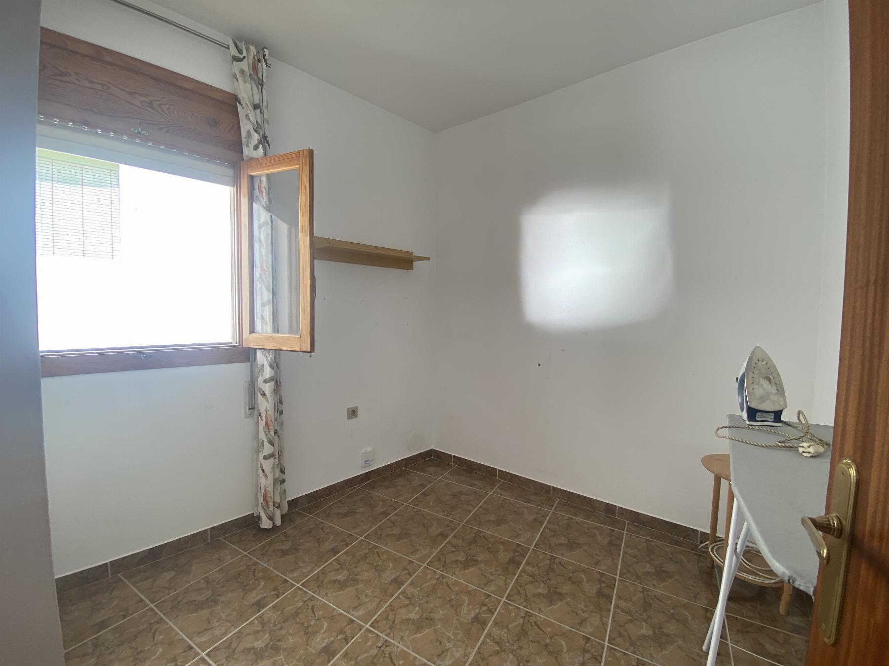 For sale of house in Purchena