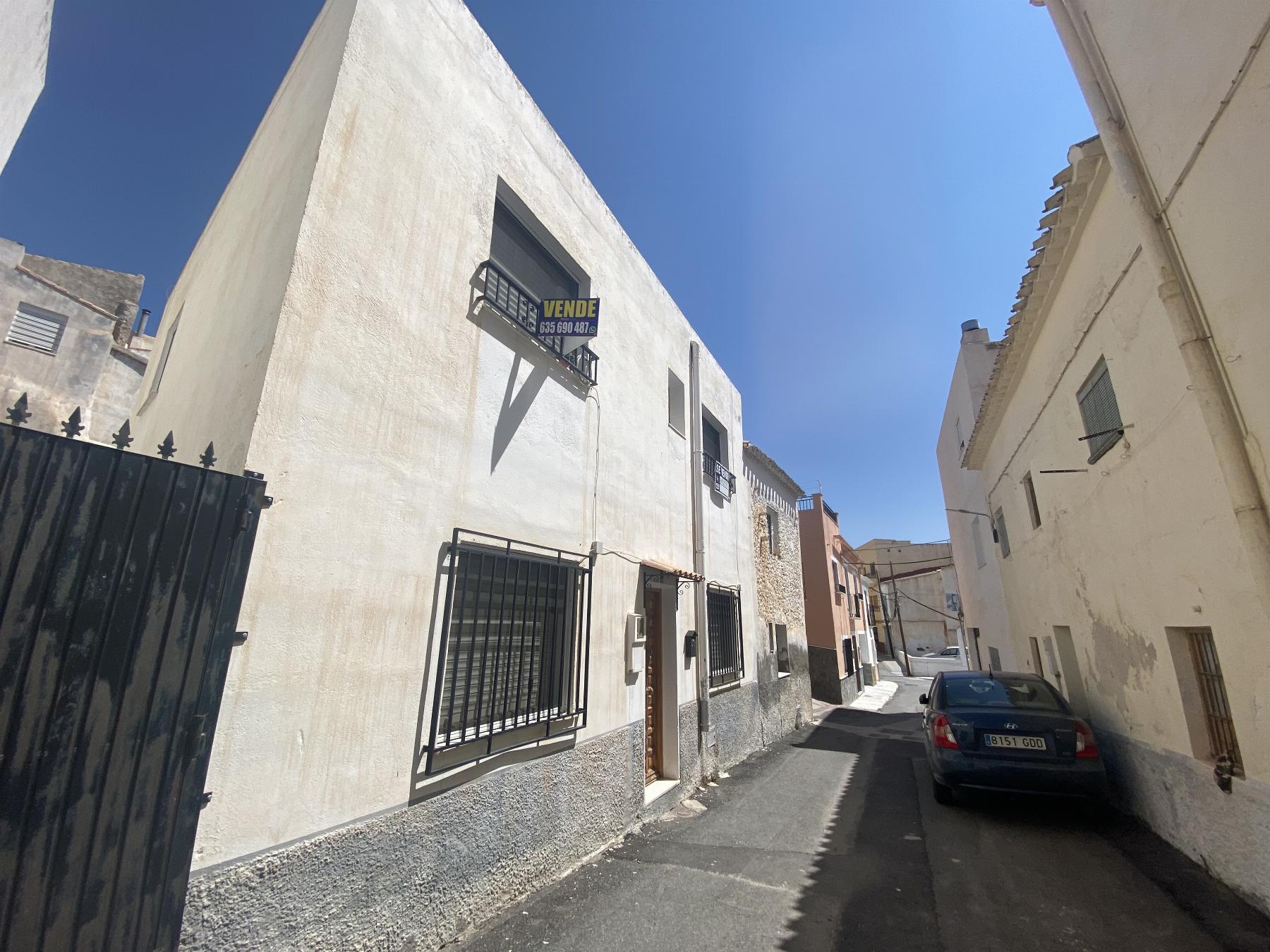 For sale of house in Purchena