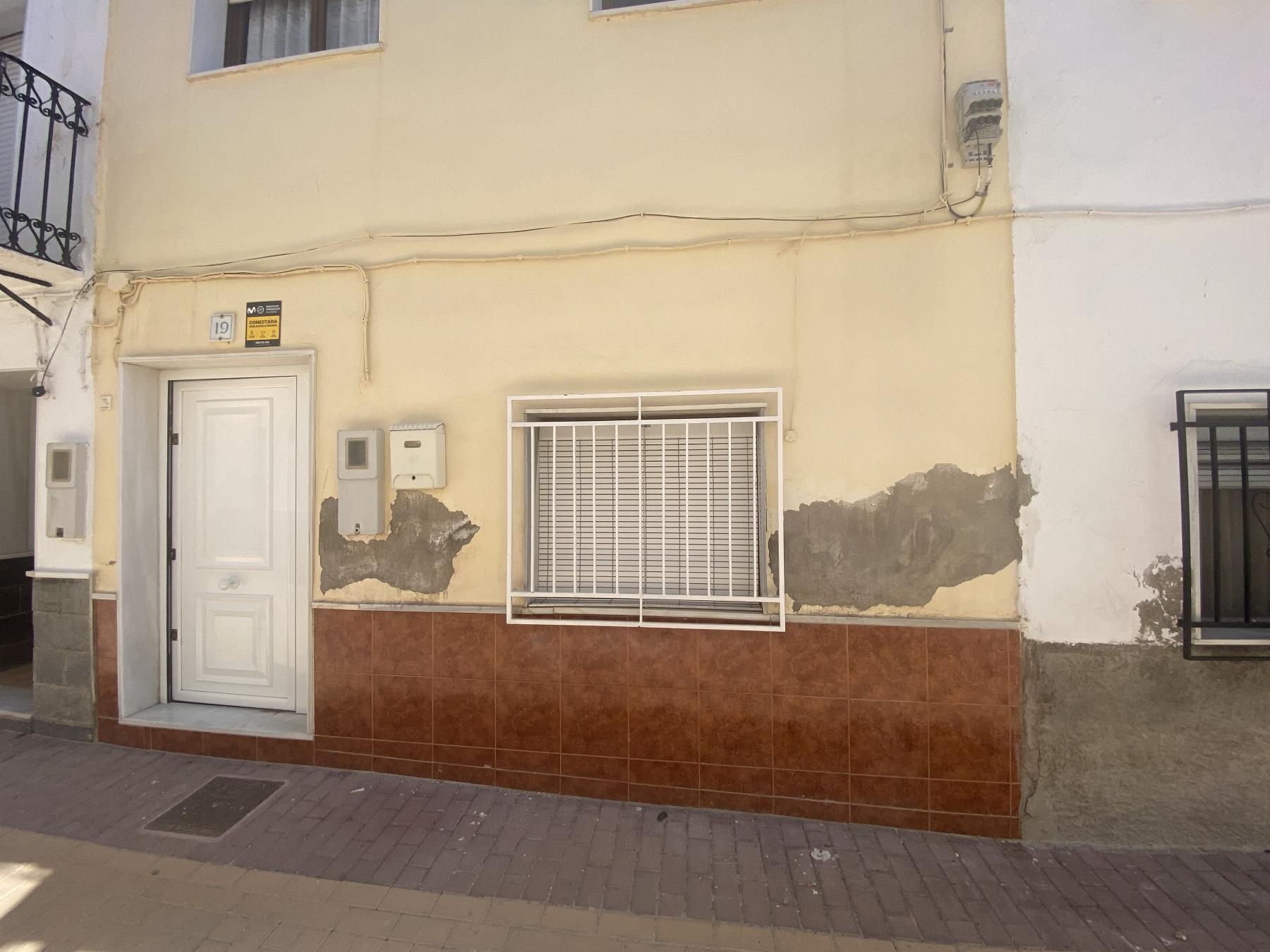 For sale of house in Fines