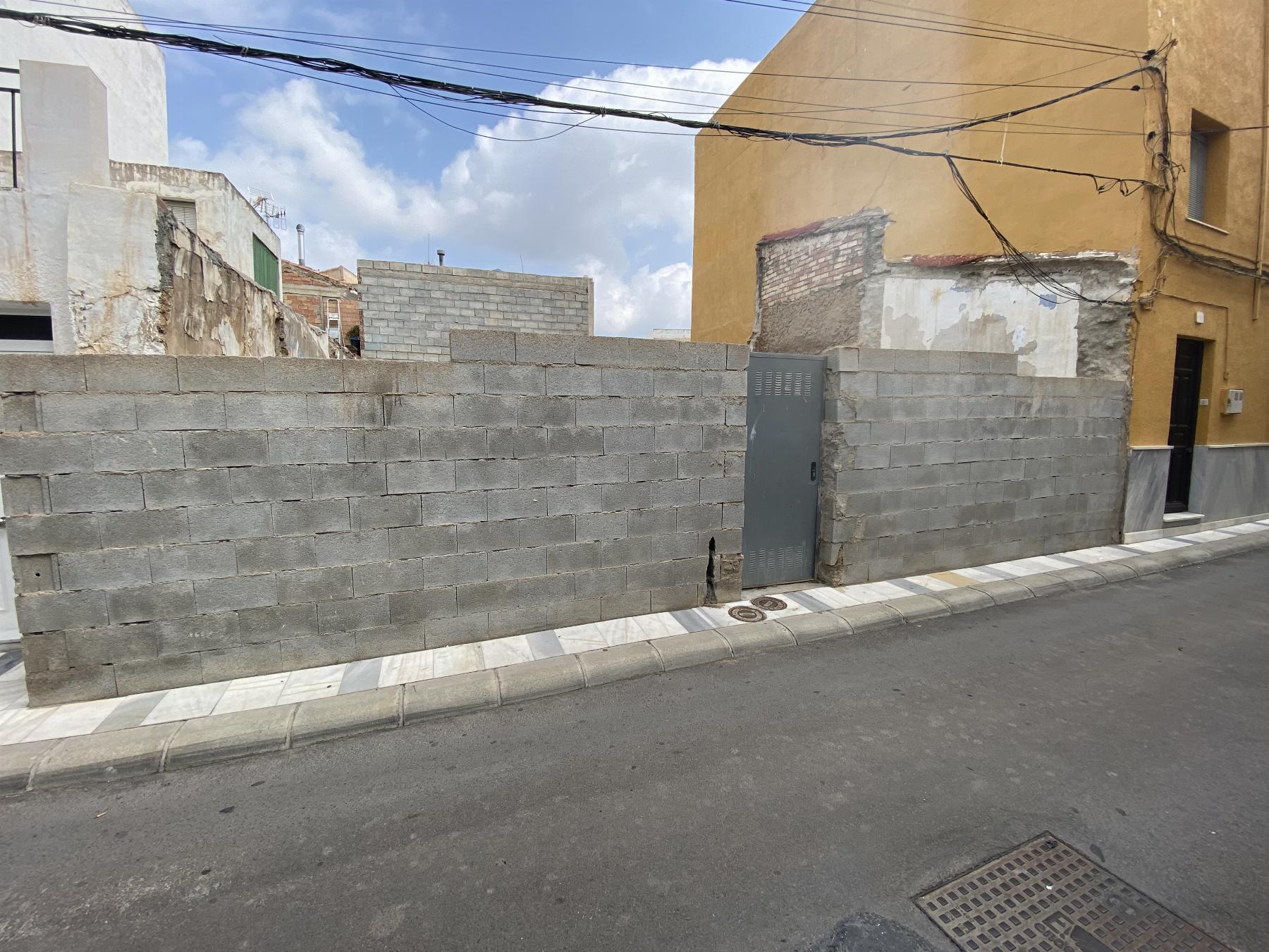 For sale of land in Olula del Río