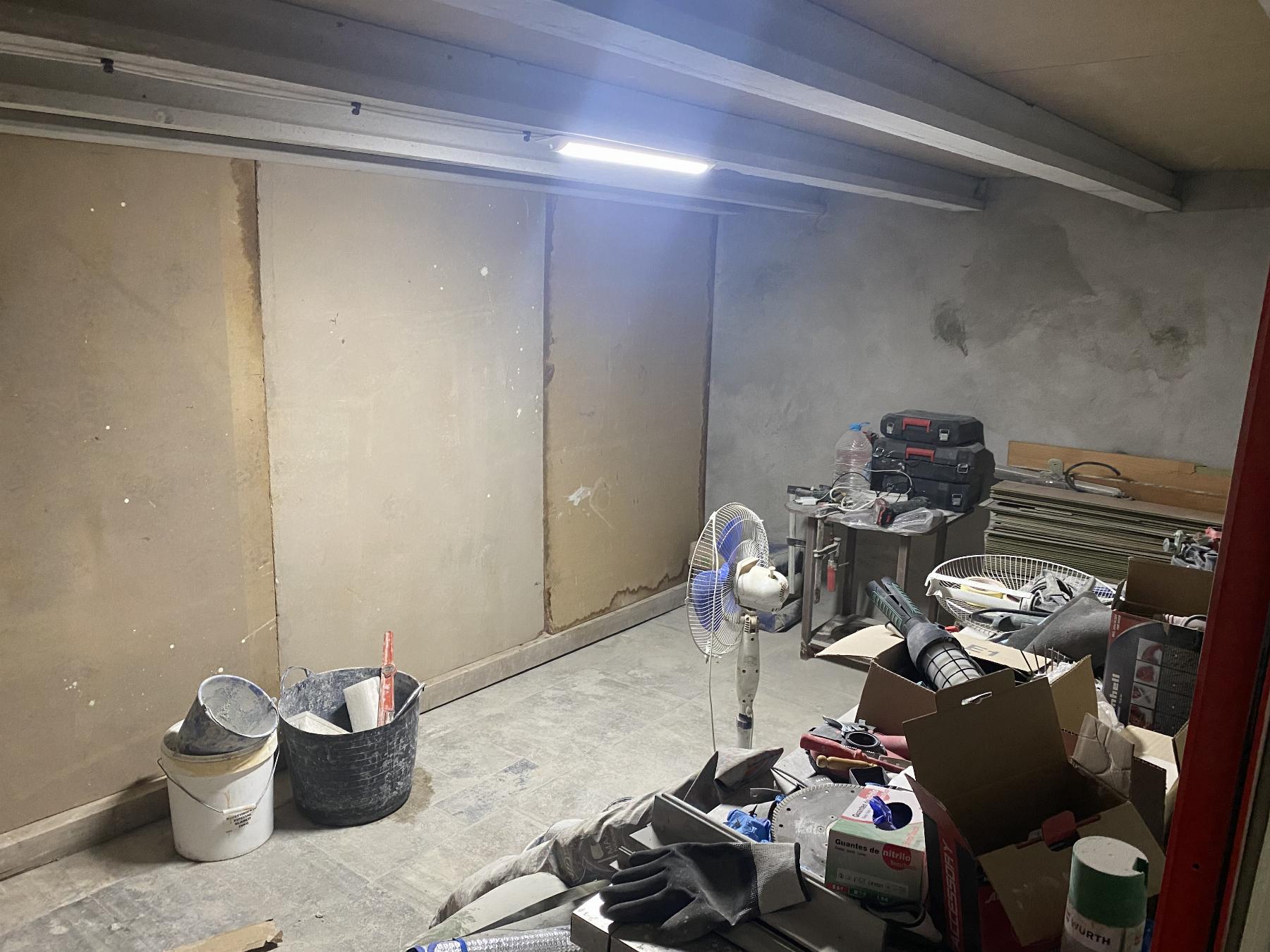 For rent of commercial in Macael