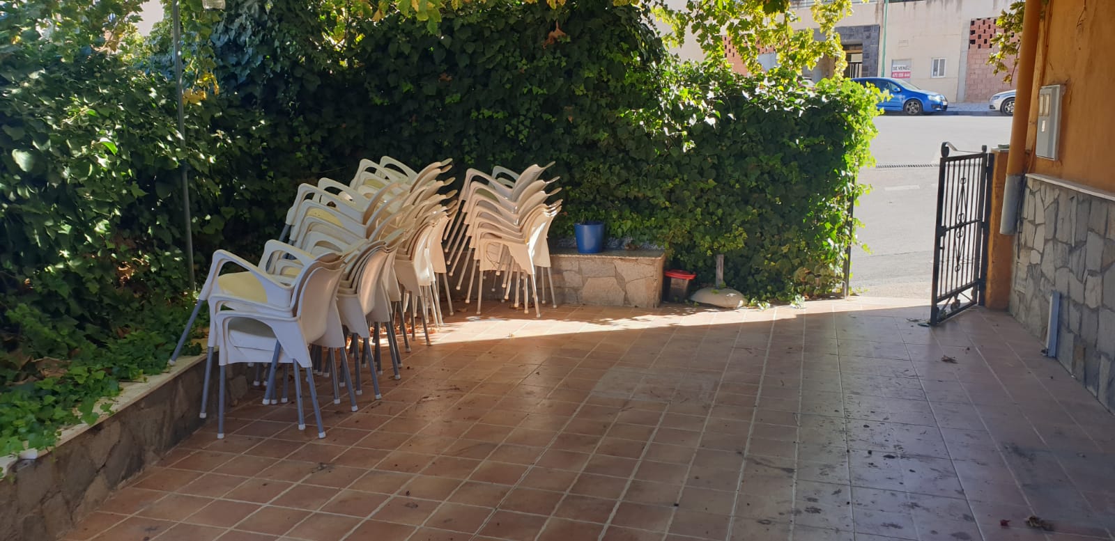 For rent of commercial in Macael