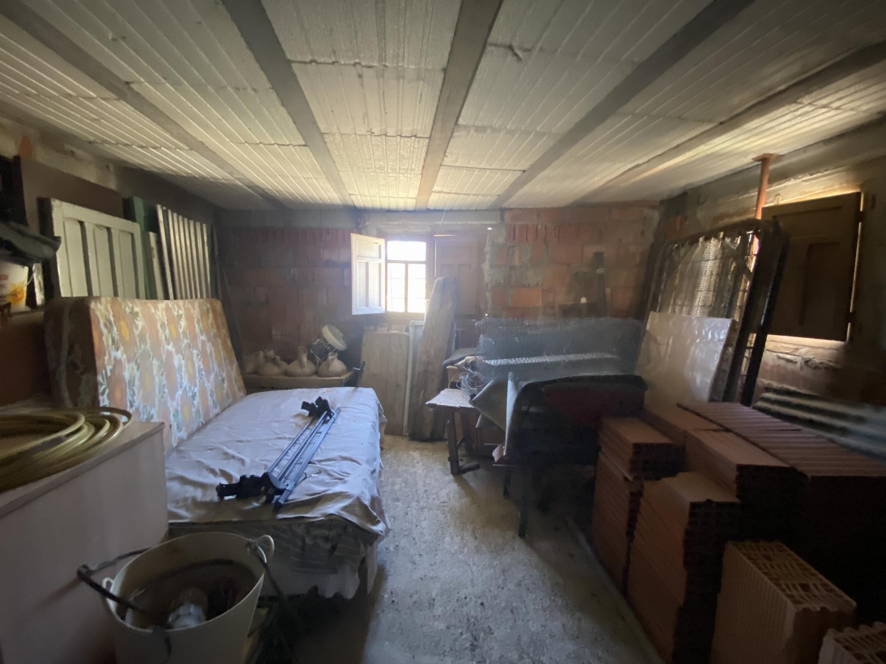 Venta de finca rústica en Laroya