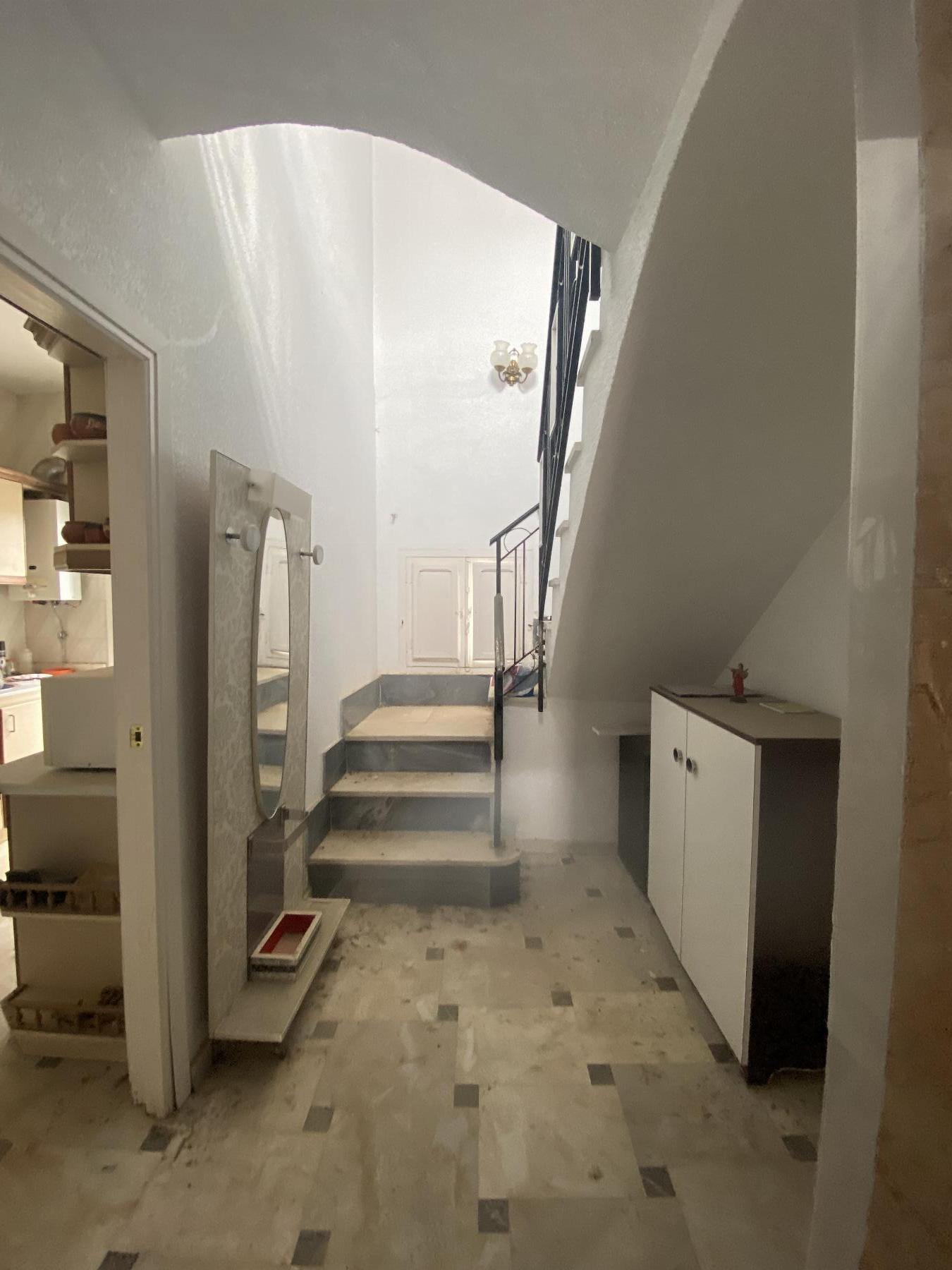 For sale of house in Macael