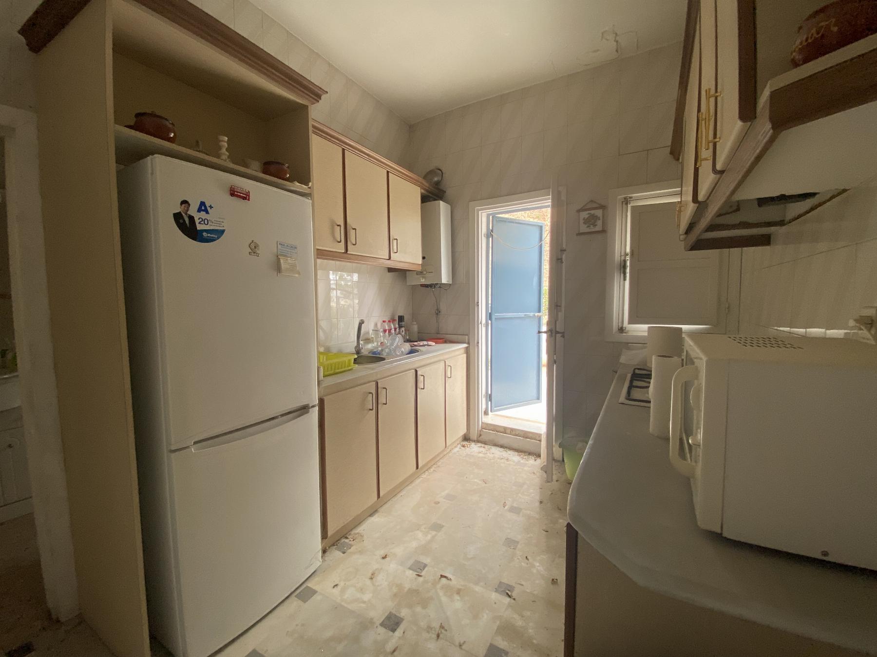 For sale of house in Macael