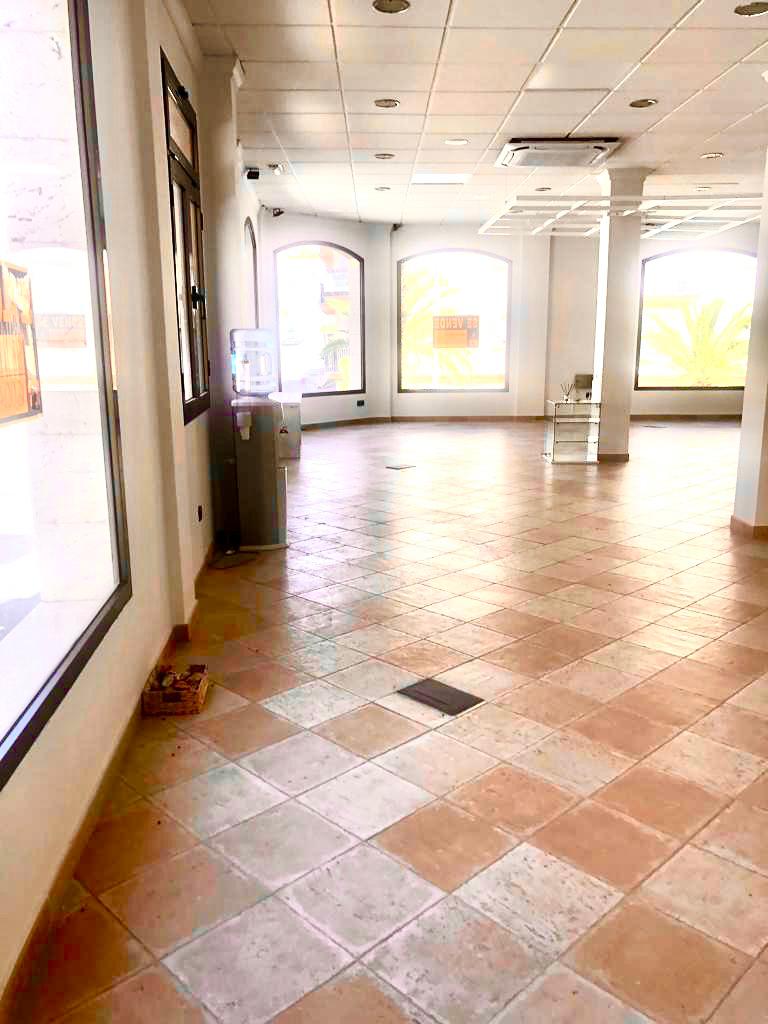 Alquiler de local comercial en Olula del Río