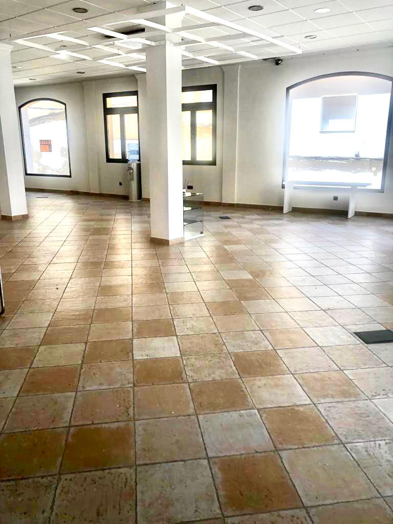 Alquiler de local comercial en Olula del Río