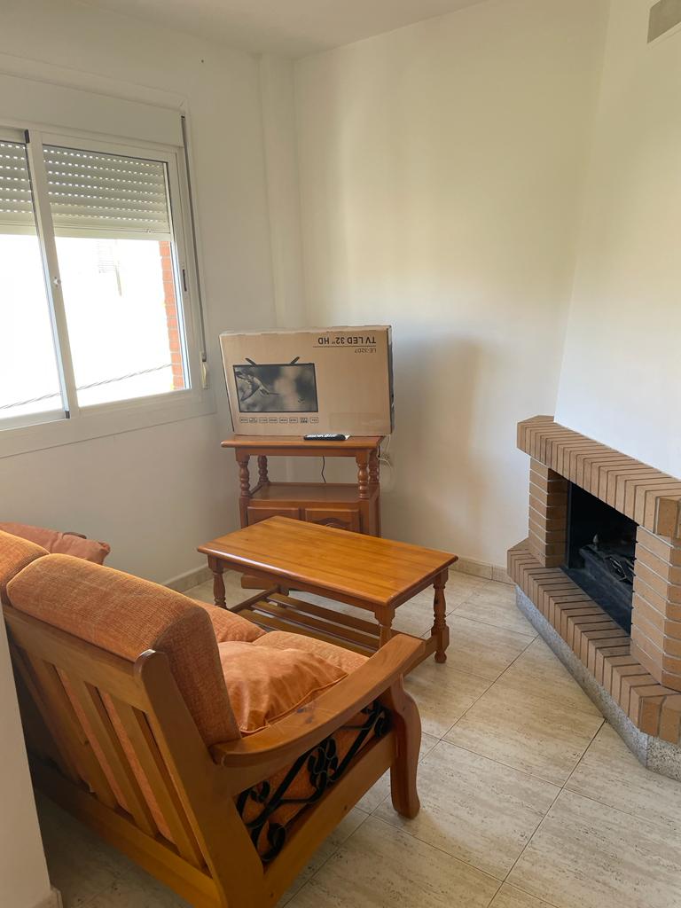 For sale of duplex in Somontín
