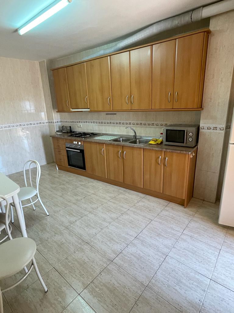 For sale of duplex in Somontín