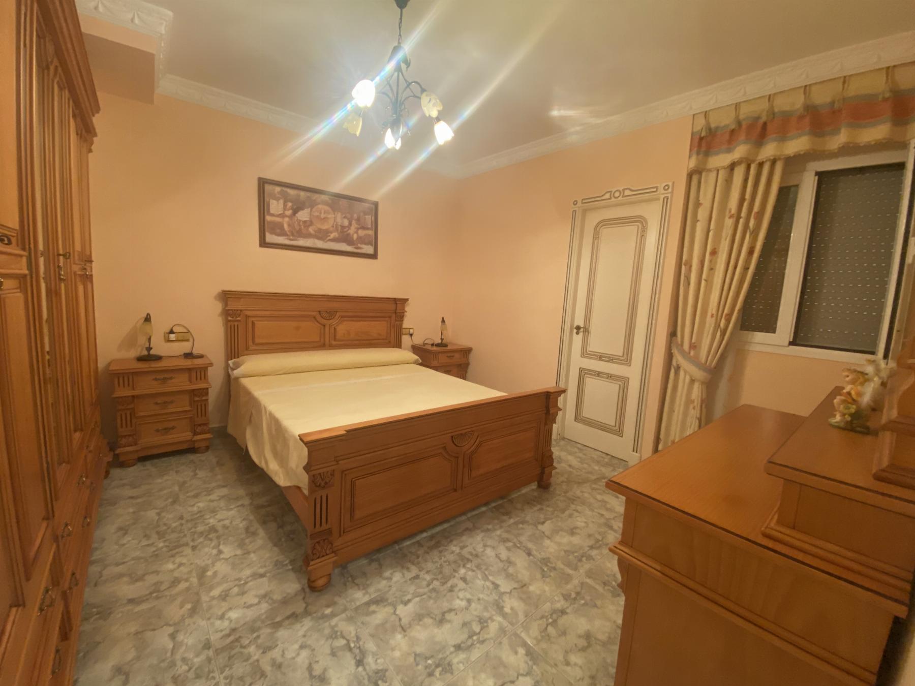 For sale of house in Macael