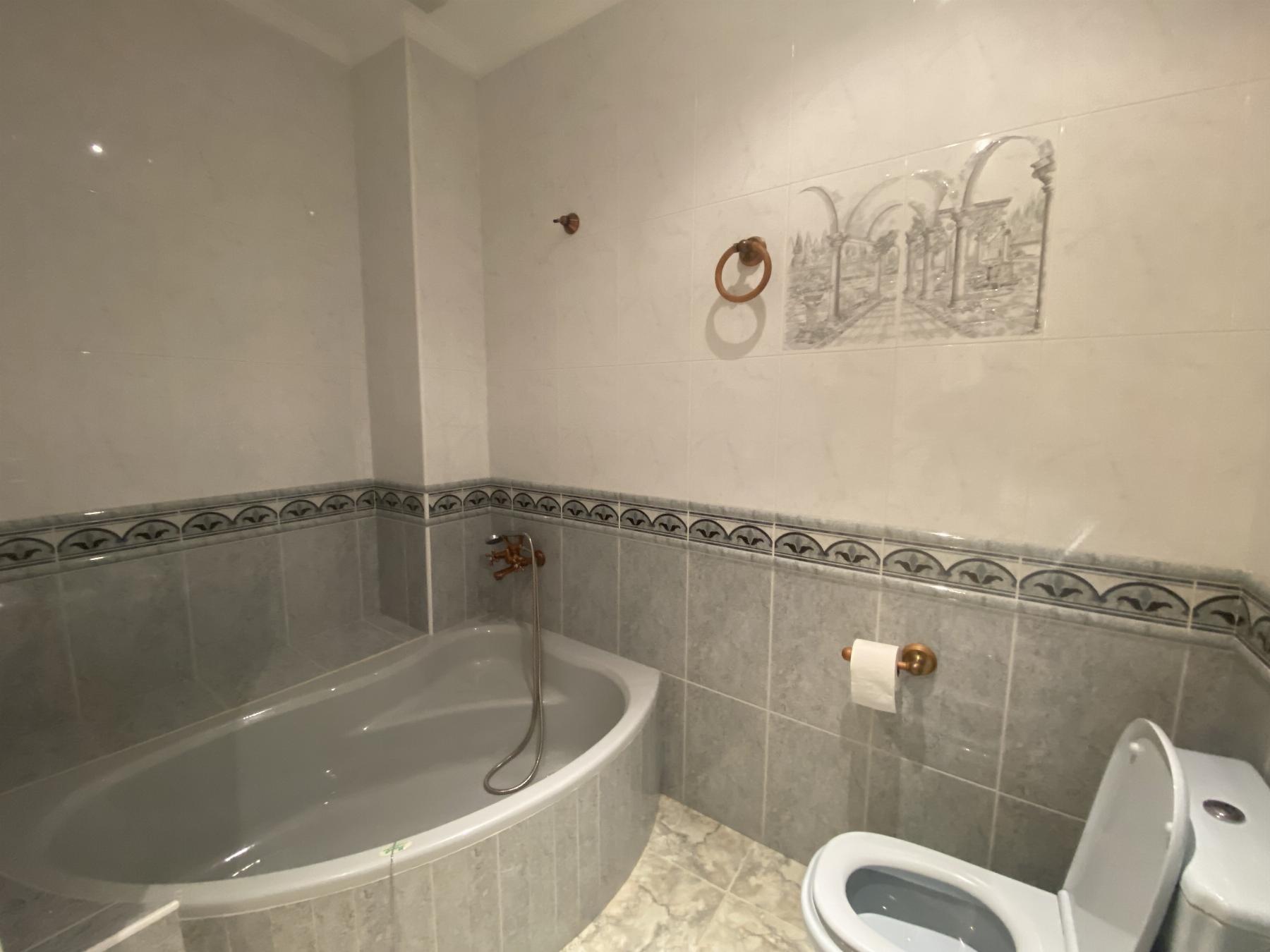 For sale of house in Macael