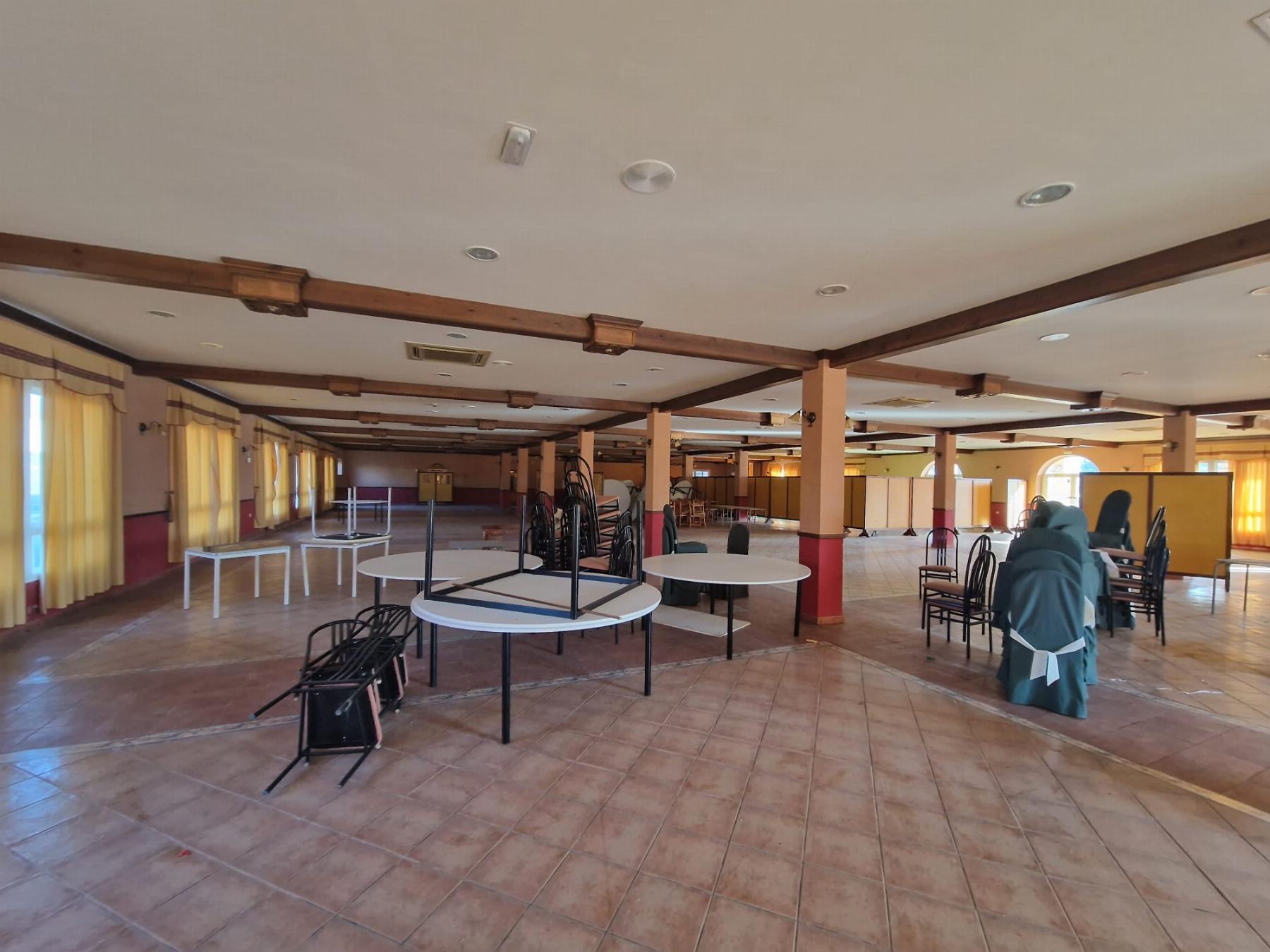 Venta de local comercial en Alcóntar