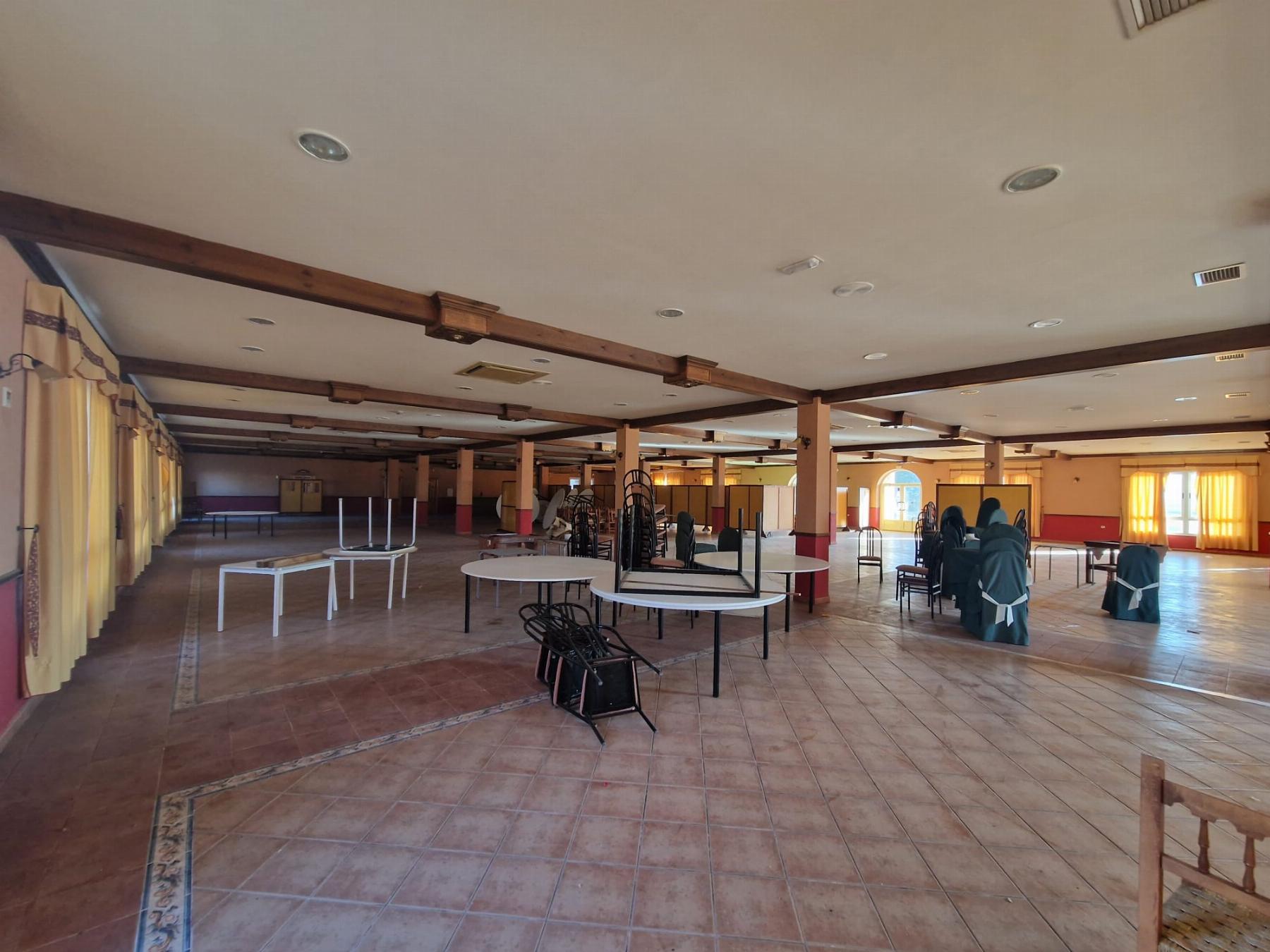 Venta de local comercial en Alcóntar