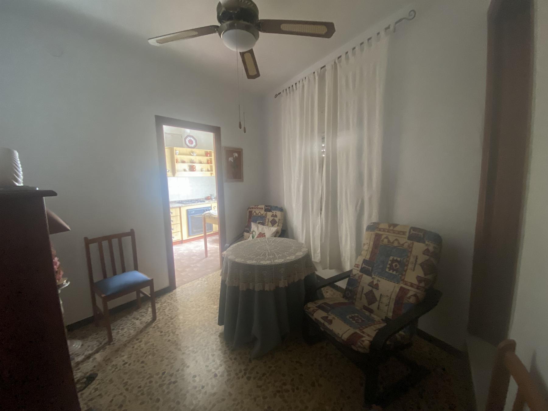For sale of house in Purchena