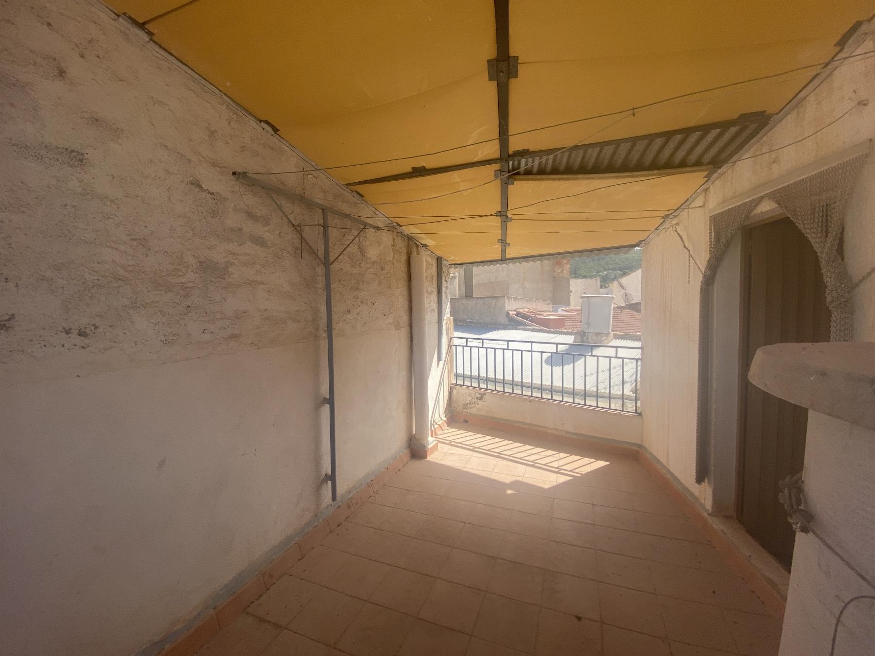 For sale of house in Purchena